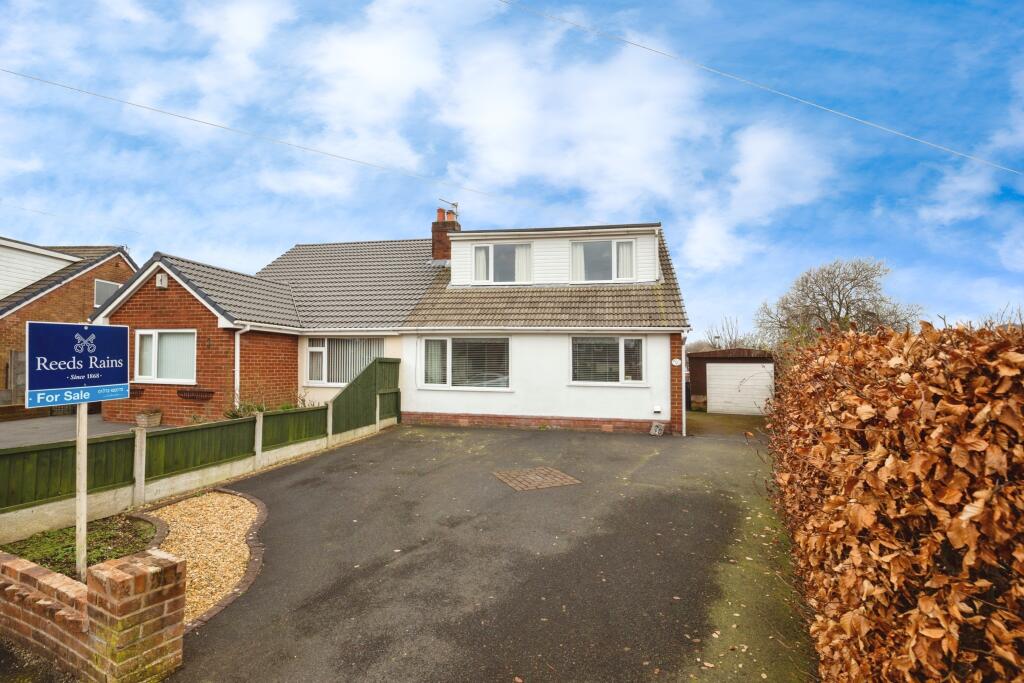 4 bedroom semi-detached house