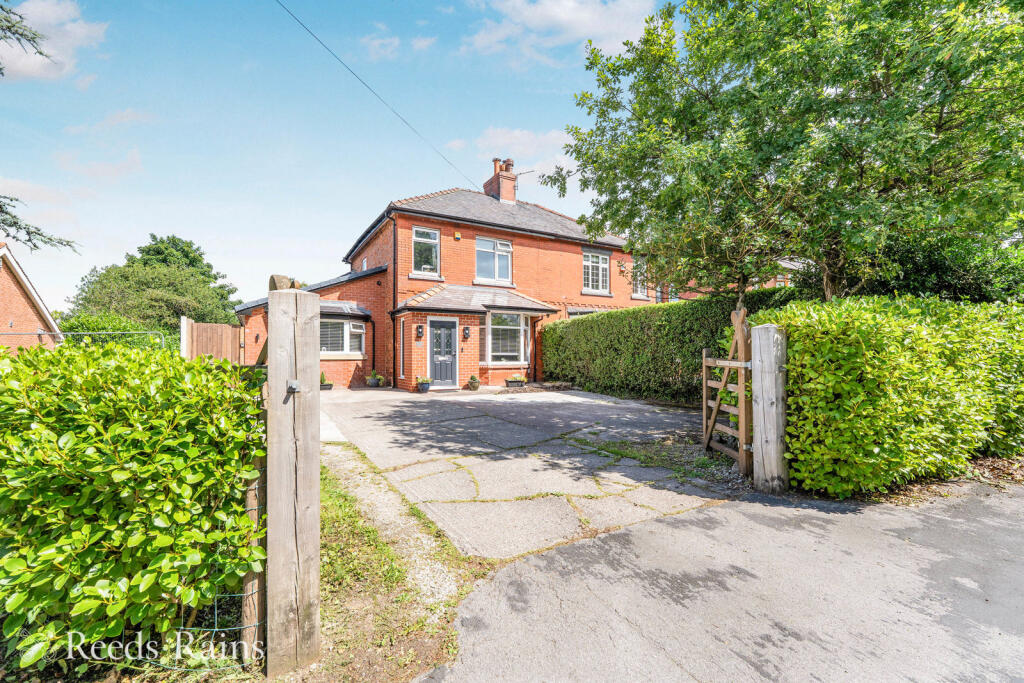 Main image of property: Lancaster Lane, Leyland, Lancashire, PR25