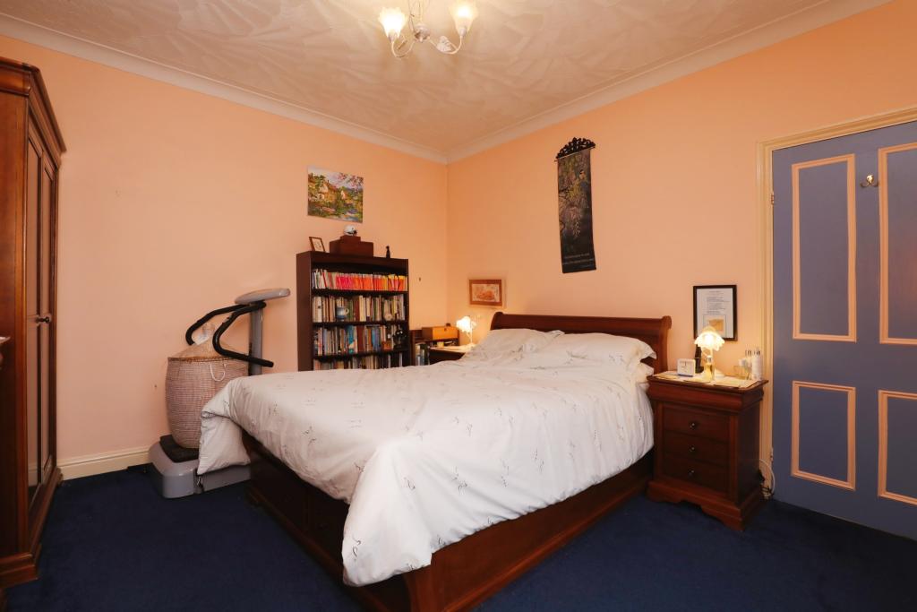 4 bedroom detached house for sale in Welbeck Street, Whitwell, Worksop