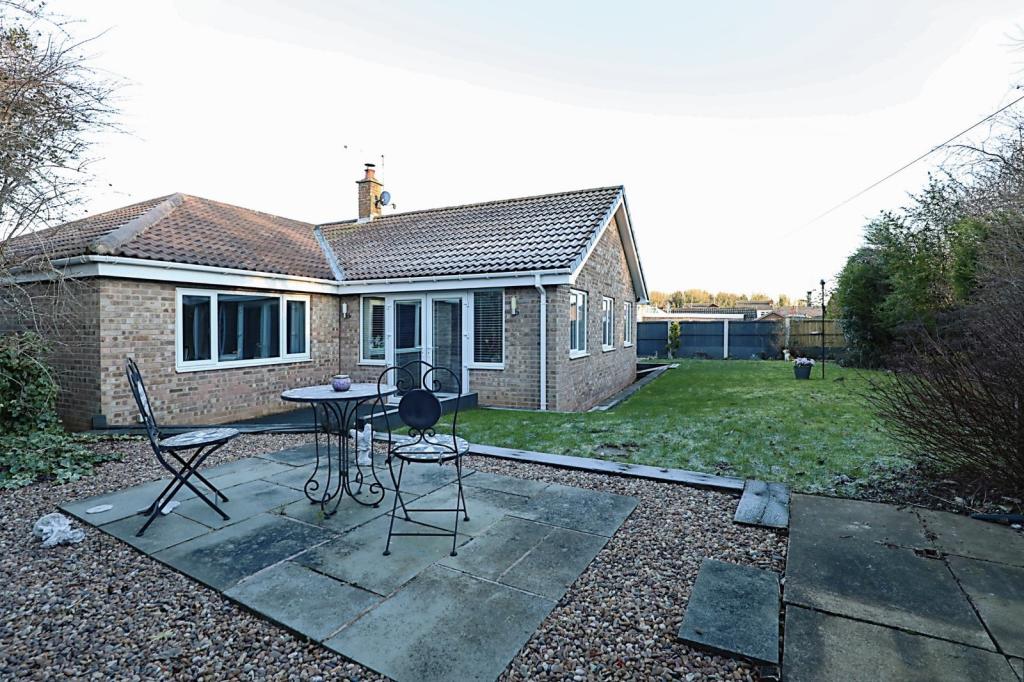 3 bedroom bungalow for sale in Rydal Road, Dinnington, Sheffield, South