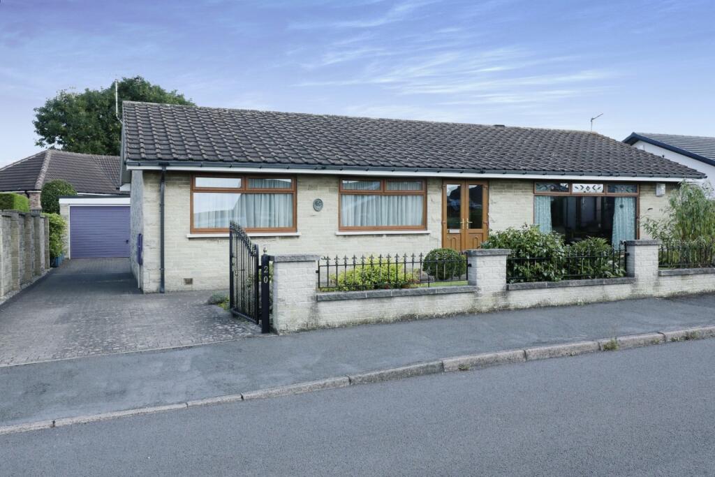 3 bedroom bungalow for sale in Guildway, Todwick, Sheffield, South Yorkshire, S26
