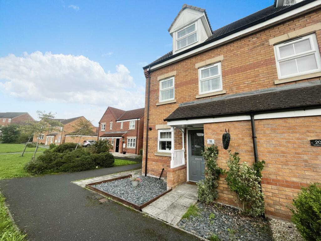 3 bedroom semidetached house for sale in Sanders Way, Dinnington, Sheffield, South Yorkshire, S25