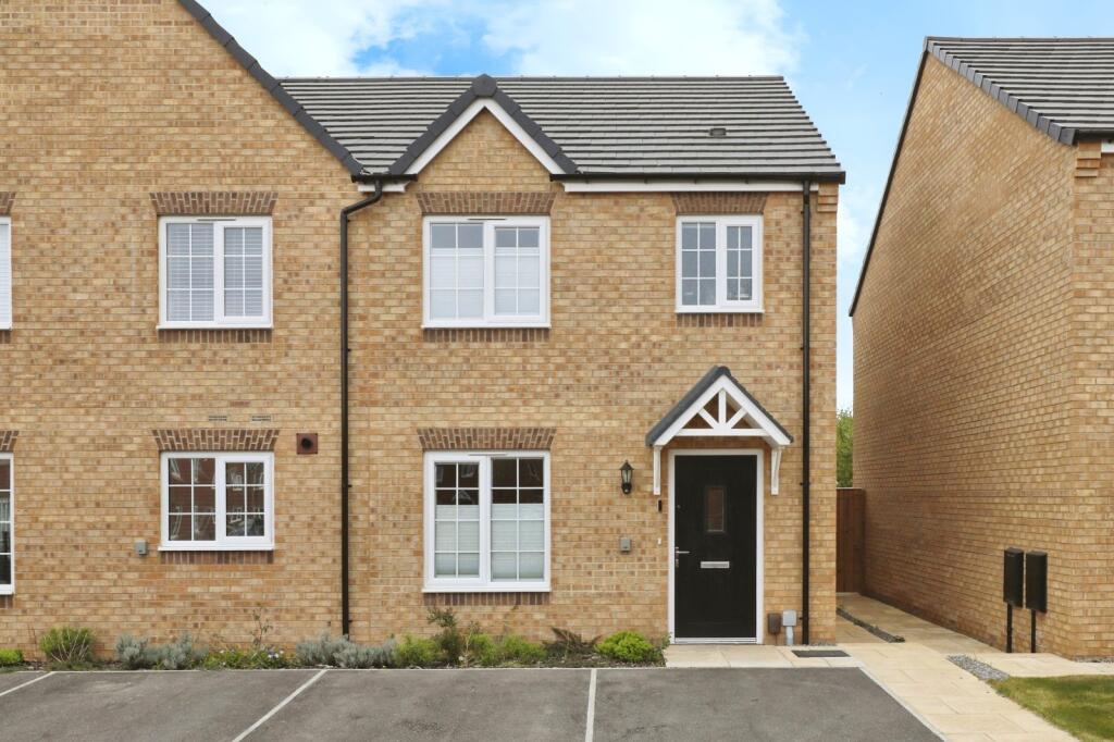Main image of property: Trusdale Avenue, Dinnington, Sheffield, South Yorkshire, S25