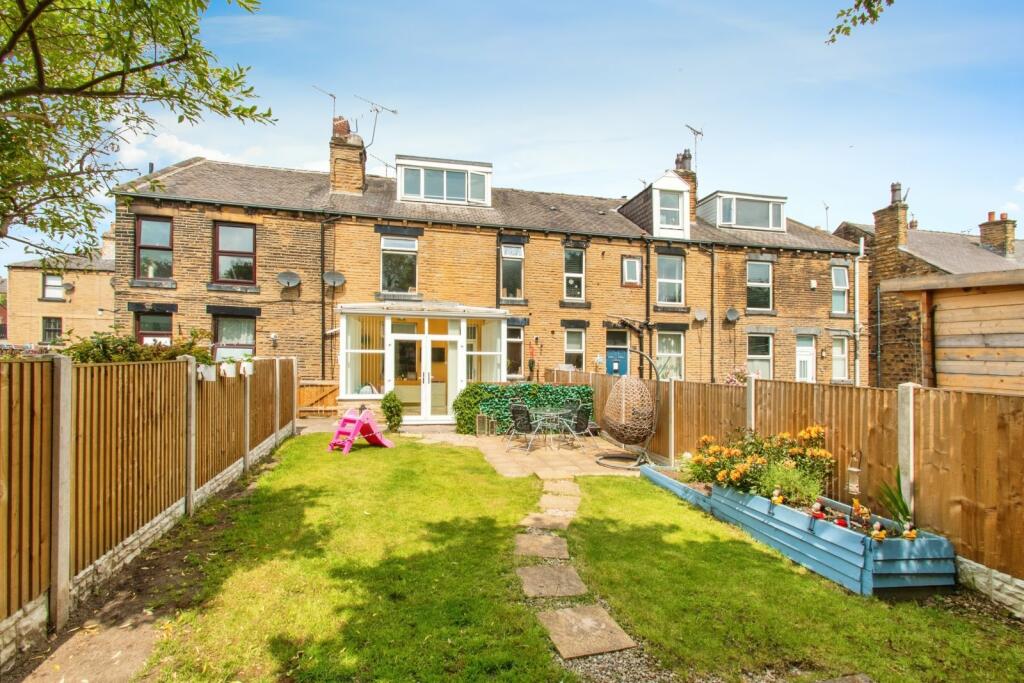 2 bedroom terraced house for sale in Peel Street, Morley, Leeds, West