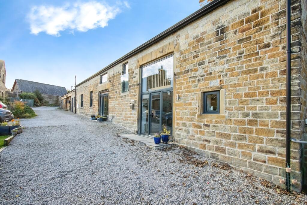 Main image of property: Sunny Bank Road, Batley, West Yorkshire, WF17