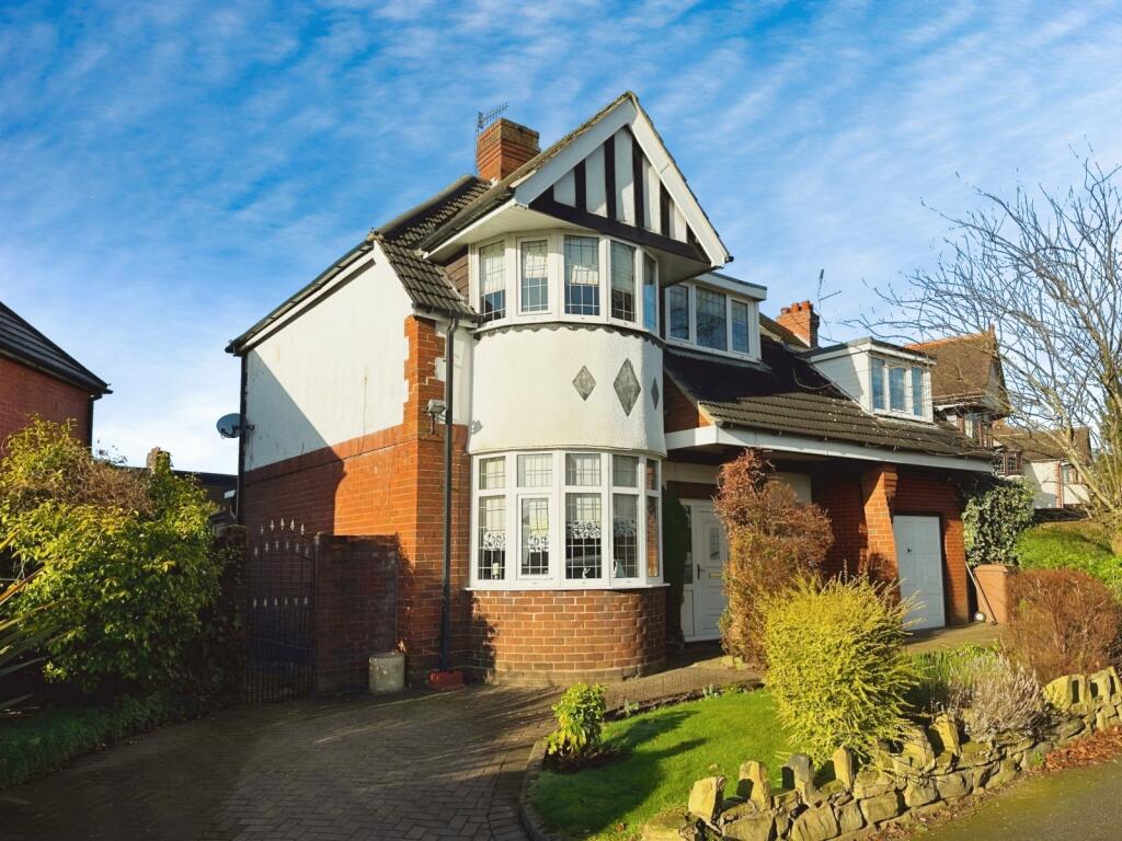 4 bedroom detached house for sale in Kingsfield Oval, StokeonTrent