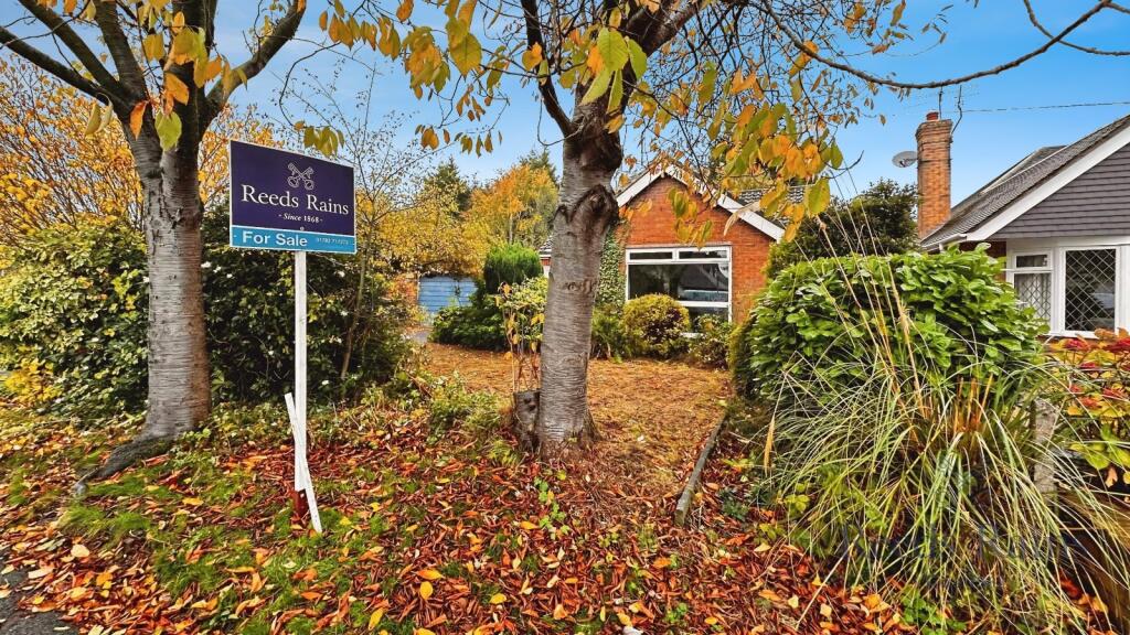 Main image of property: Roe Lane, Newcastle, Staffordshire, ST5