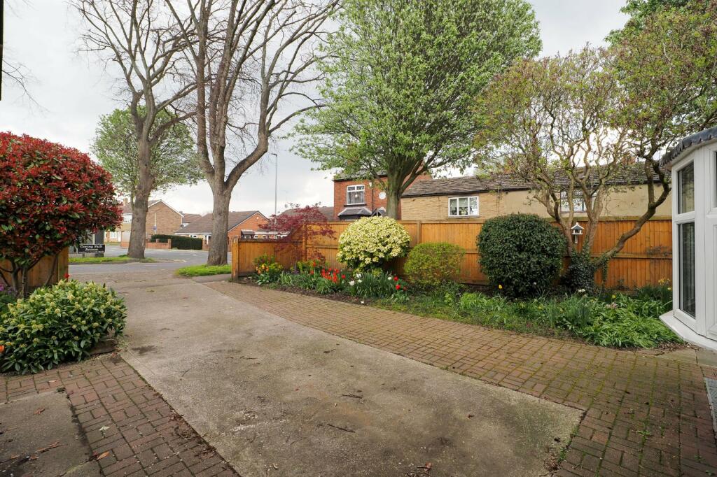 3 bedroom bungalow for sale in Goring Park Avenue, Ossett, West