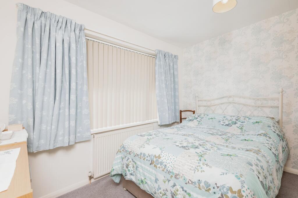 4 bedroom semidetached house for sale in Whitley Spring Road, Ossett