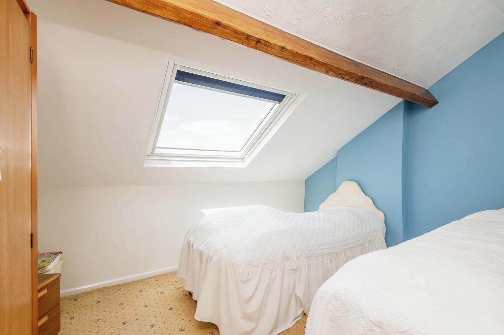 4 bedroom semidetached house for sale in Whitley Spring Road, Ossett