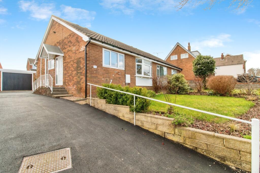 Main image of property: Towngate, Ossett, West Yorkshire, WF5