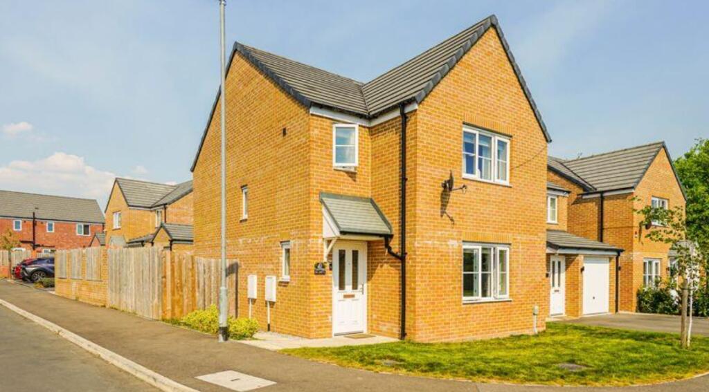 Main image of property: Kingfisher Way, Dewsbury, West Yorkshire, WF12