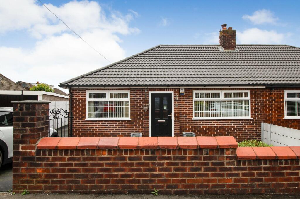 Main image of property: Thirlmere Avenue, Orrell, Wigan, Greater Manchester, WN5