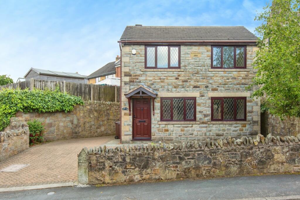 2 bedroom detached house for sale in Mill Lane, Upholland, Skelmersdale