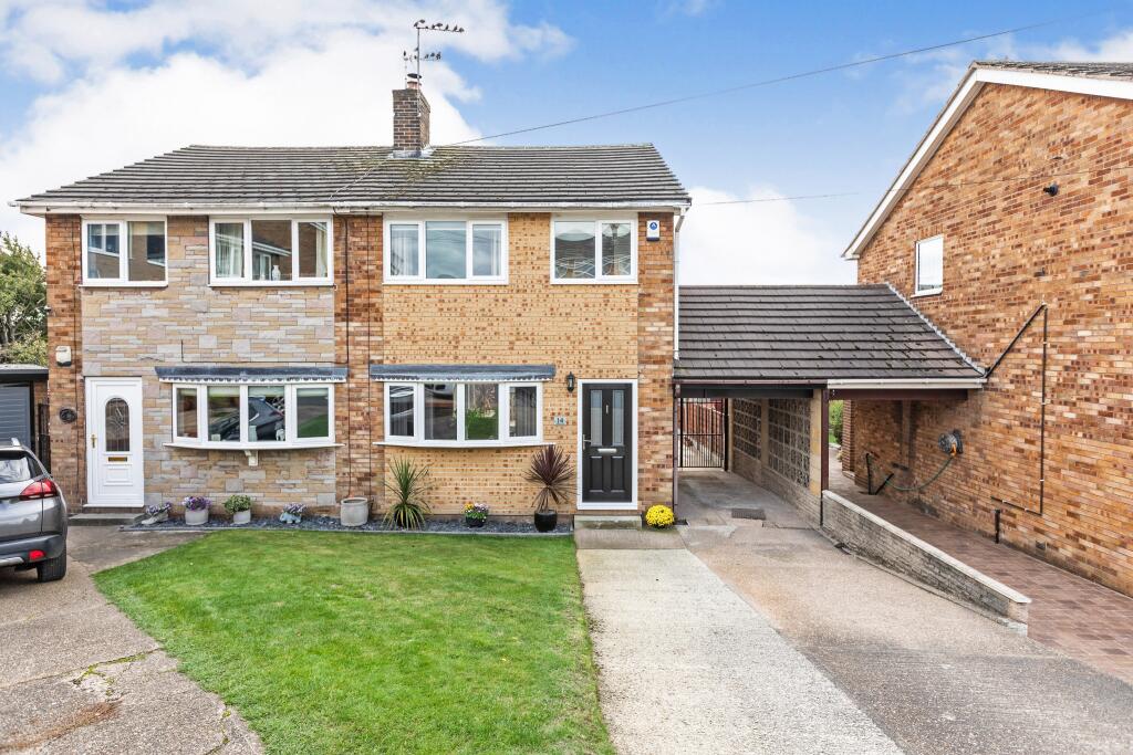 Main image of property: Highland Close, Pontefract, West Yorkshire, WF8