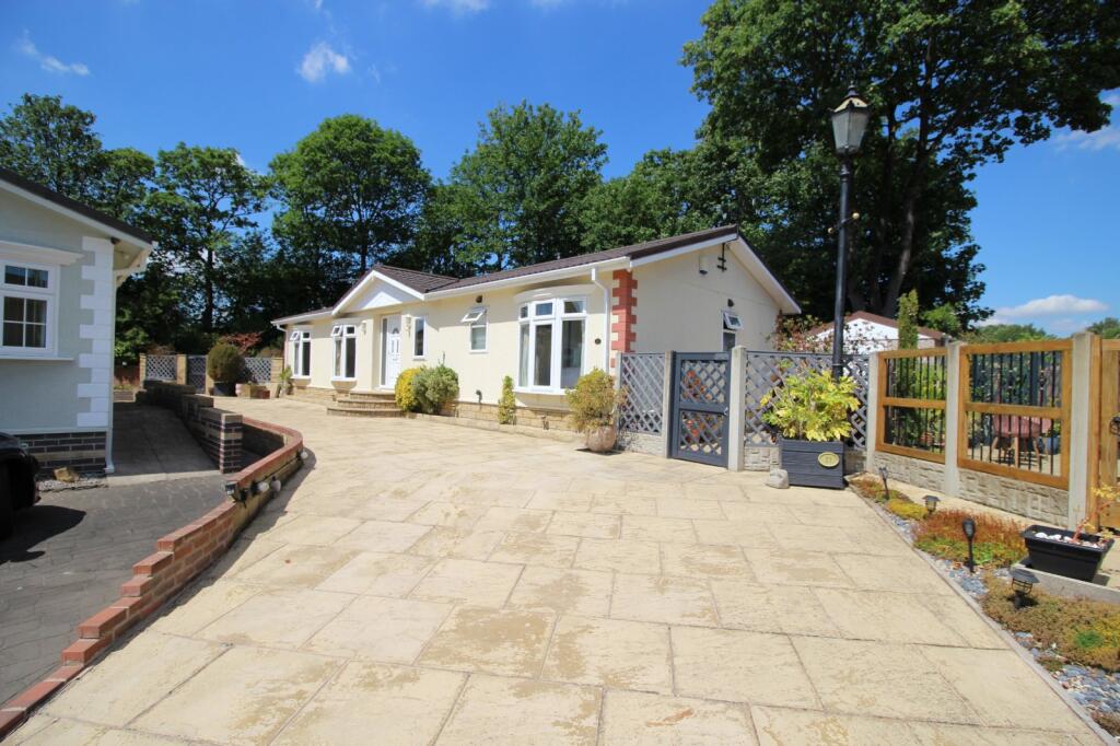 Main image of property: Beech View, Knottingley, West Yorkshire, WF11