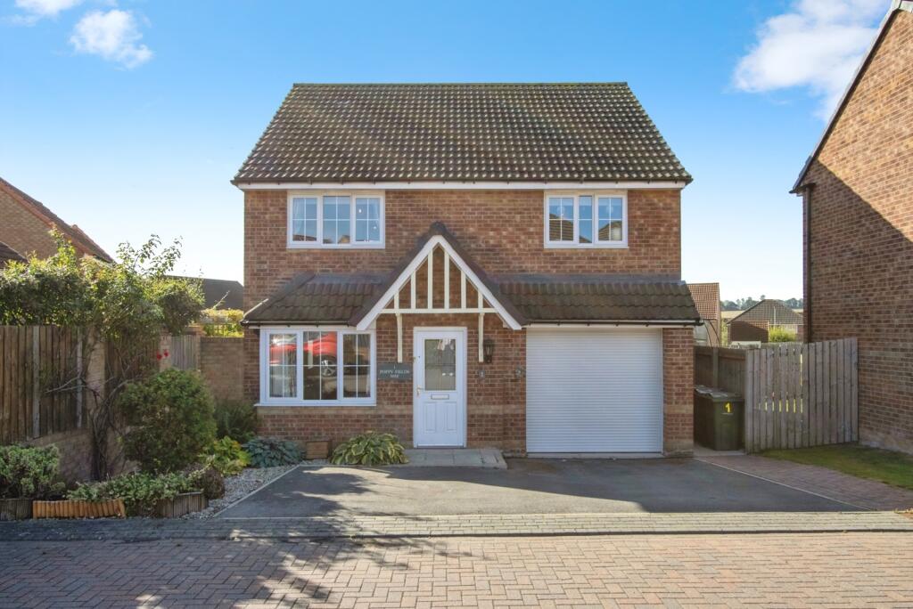 Main image of property: Poppy Fields Way, Pontefract, West Yorkshire, WF8