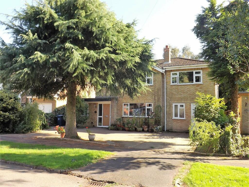 4 bedroom detached house for sale in Westmead Avenue, Wisbech, PE13