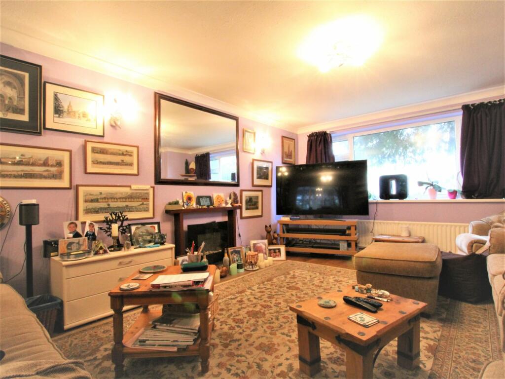 4 bedroom detached house for sale in Westmead Avenue, Wisbech, PE13