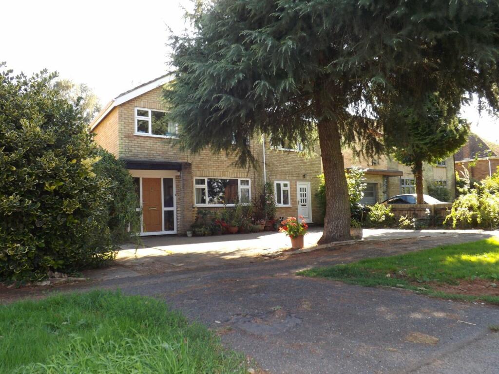 4 bedroom detached house for sale in Westmead Avenue, Wisbech, PE13