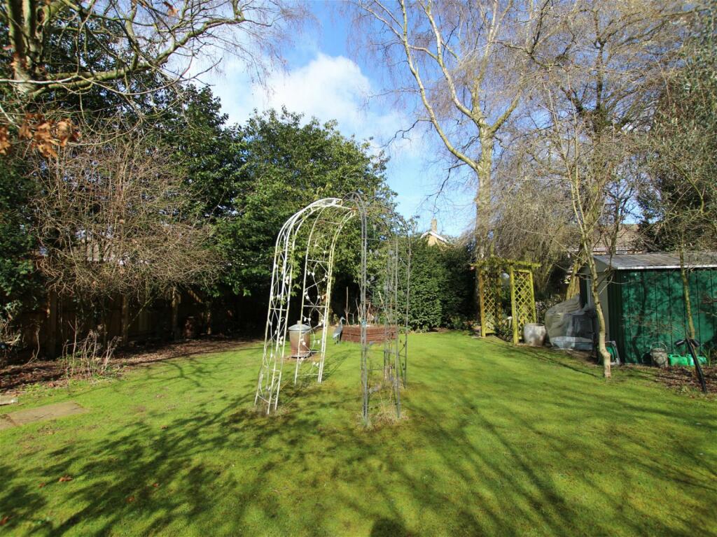 4 bedroom detached house for sale in Westmead Avenue, Wisbech, PE13