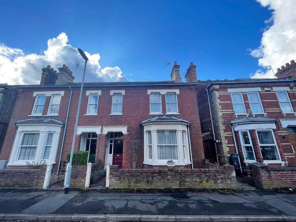 4 bedroom semidetached house for sale in Princes Road, Wisbech, PE13