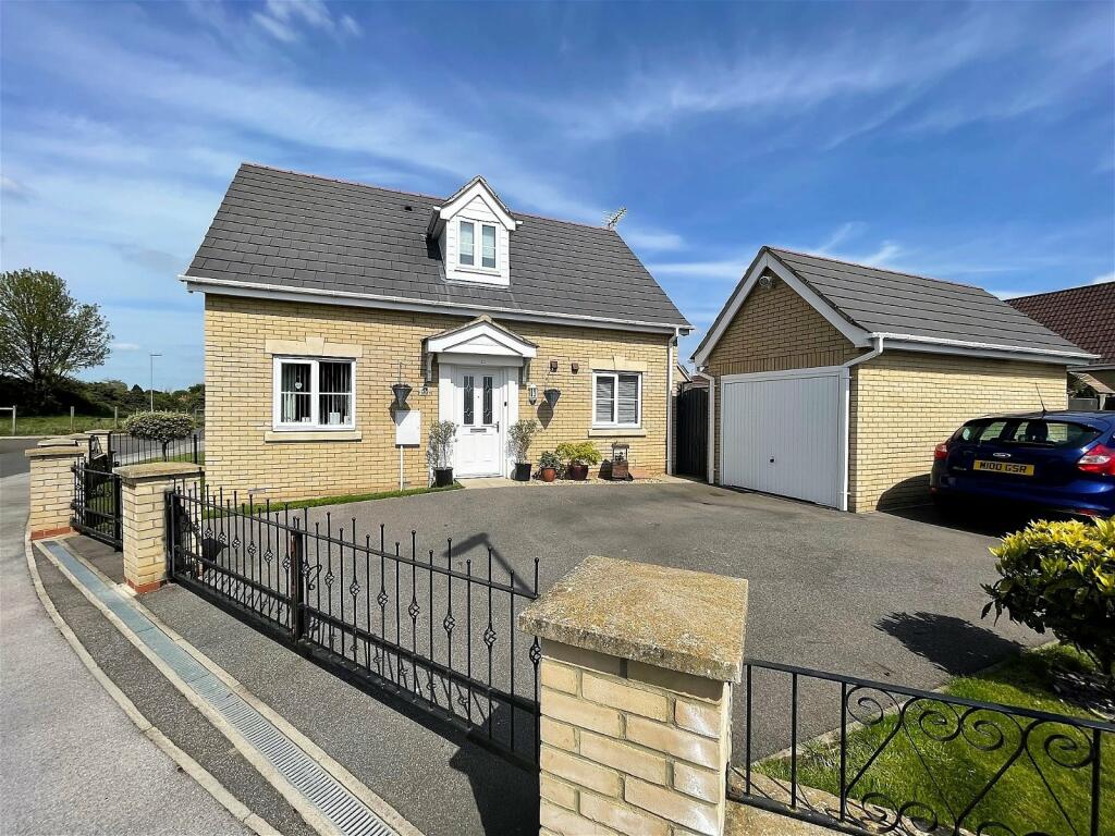 2 bedroom chalet for sale in Ellerby Drive, Wisbech, PE14