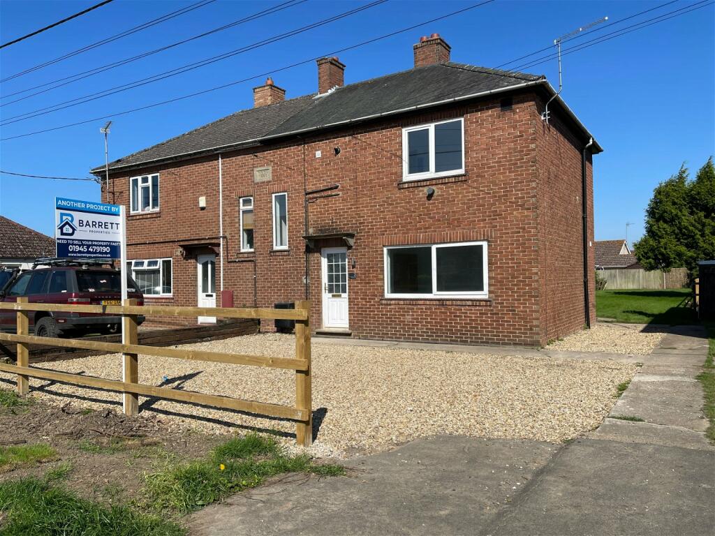 3 bedroom semidetached house for sale in Ringers Lane, Leverington, PE13