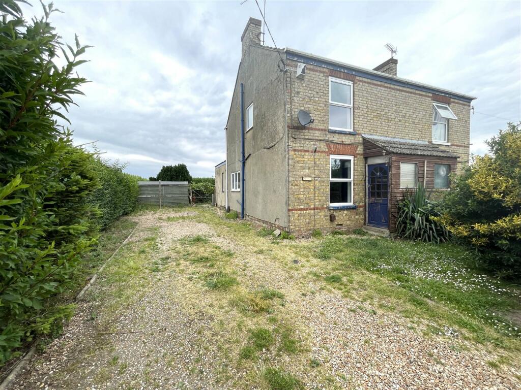2 bedroom semidetached house for sale in Stone House Road, Upwell, PE14
