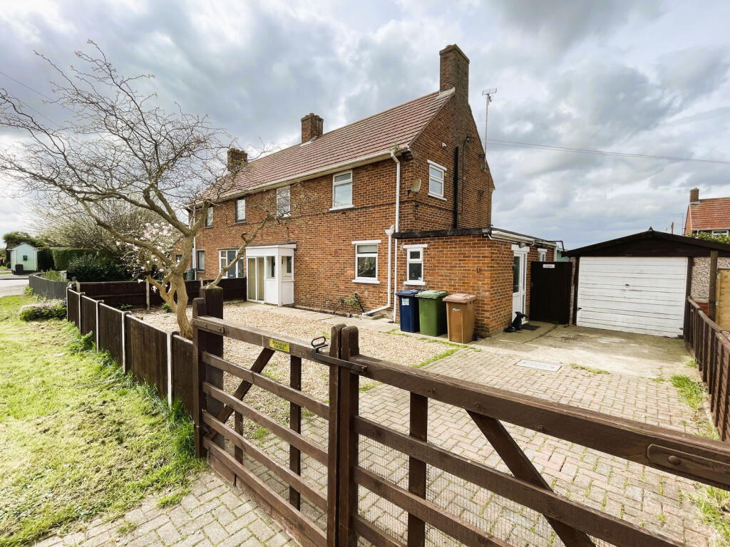 Main image of property: Newton-in-the-Isle