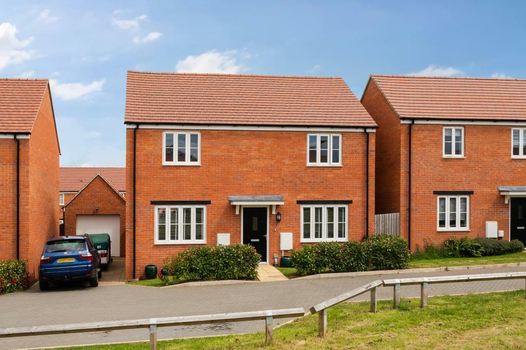 4 bedroom detached house for sale in Bloxham, Oxfordshire, OX15