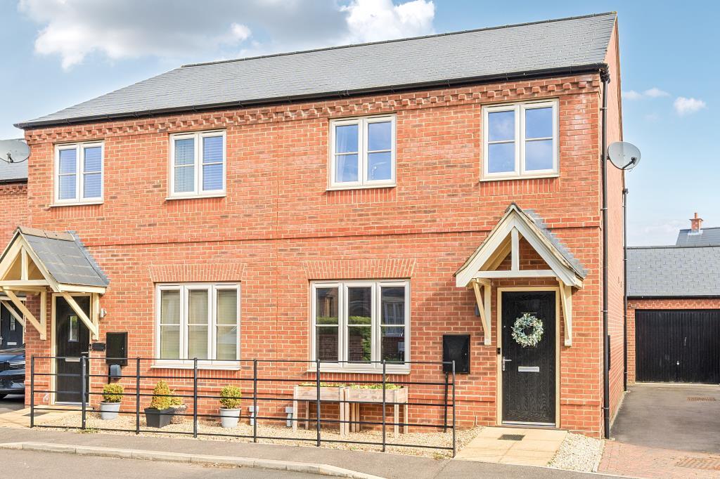 Main image of property: Banbury, Oxfordshire, OX16