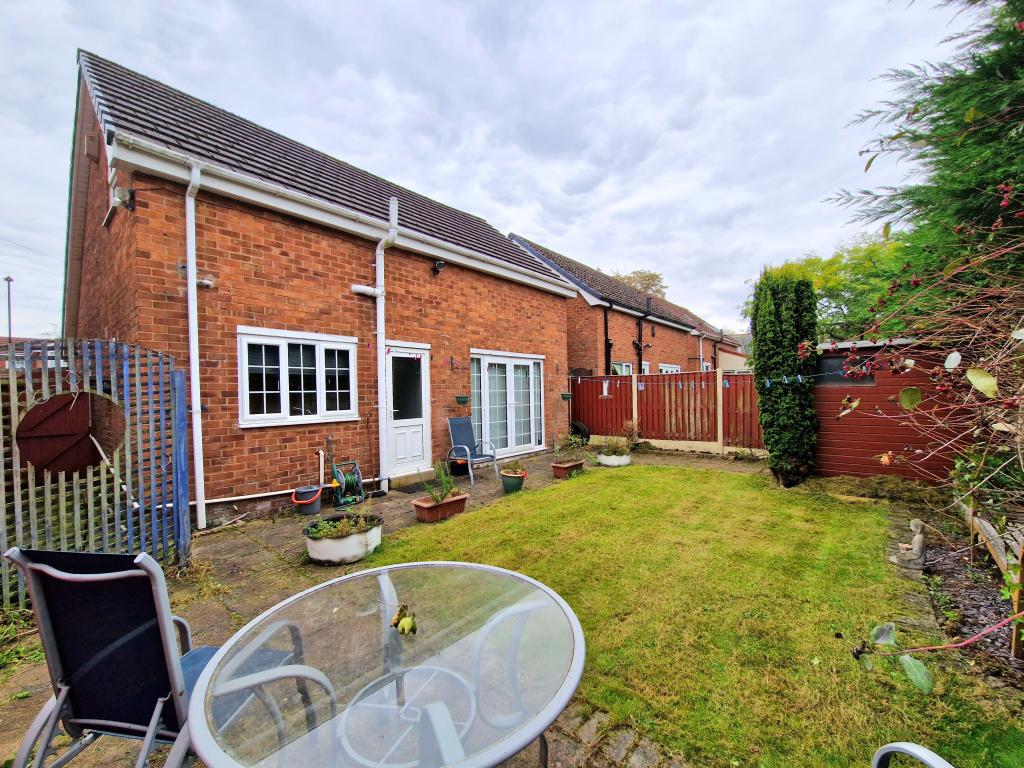 2 bedroom detached house for sale in Court Avenue, Halewood, Liverpool