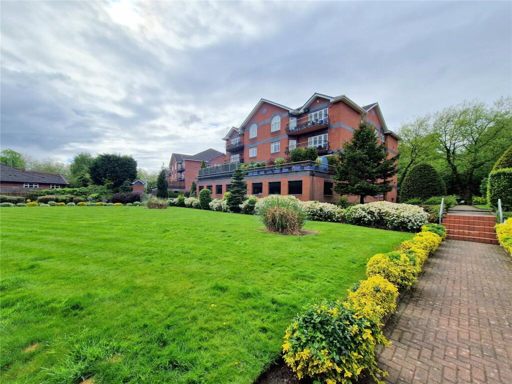 2 bedroom apartment for sale in Mossley Hill Drive, Sefton Park, Merseyside, L17