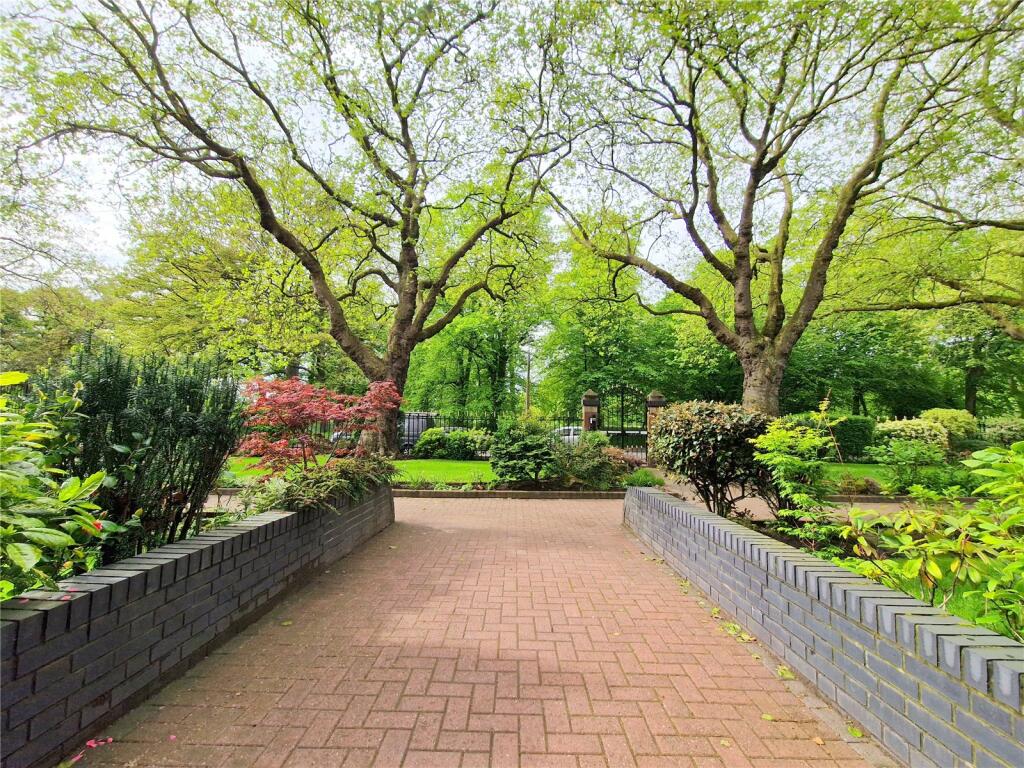 2 bedroom apartment for sale in Mossley Hill Drive, Sefton Park