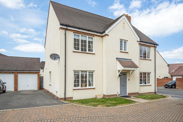 Main image of property: Cumnor Hill, Oxford, OX2