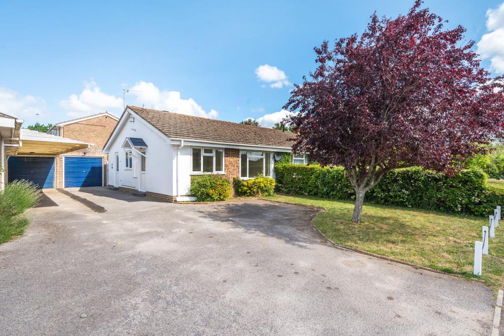 Main image of property: Carterton, Oxfordshire, OX18