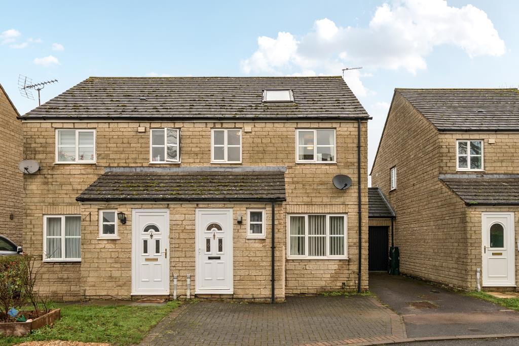 Main image of property: Carterton, Oxfordshire, OX18