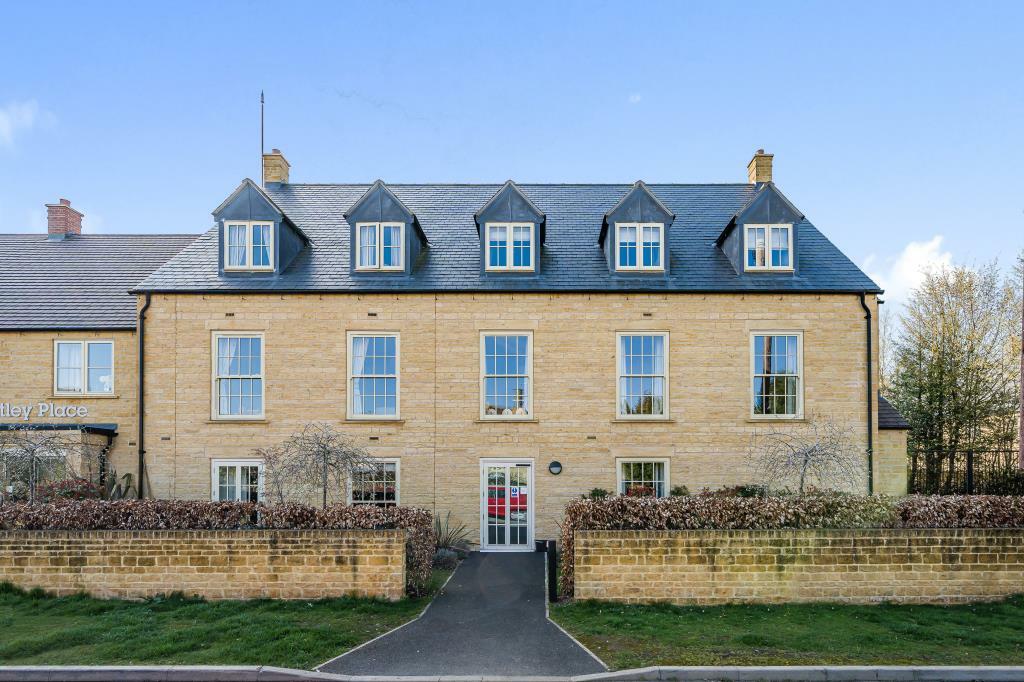 2 bedroom retirement property for sale in MoretonInMarsh