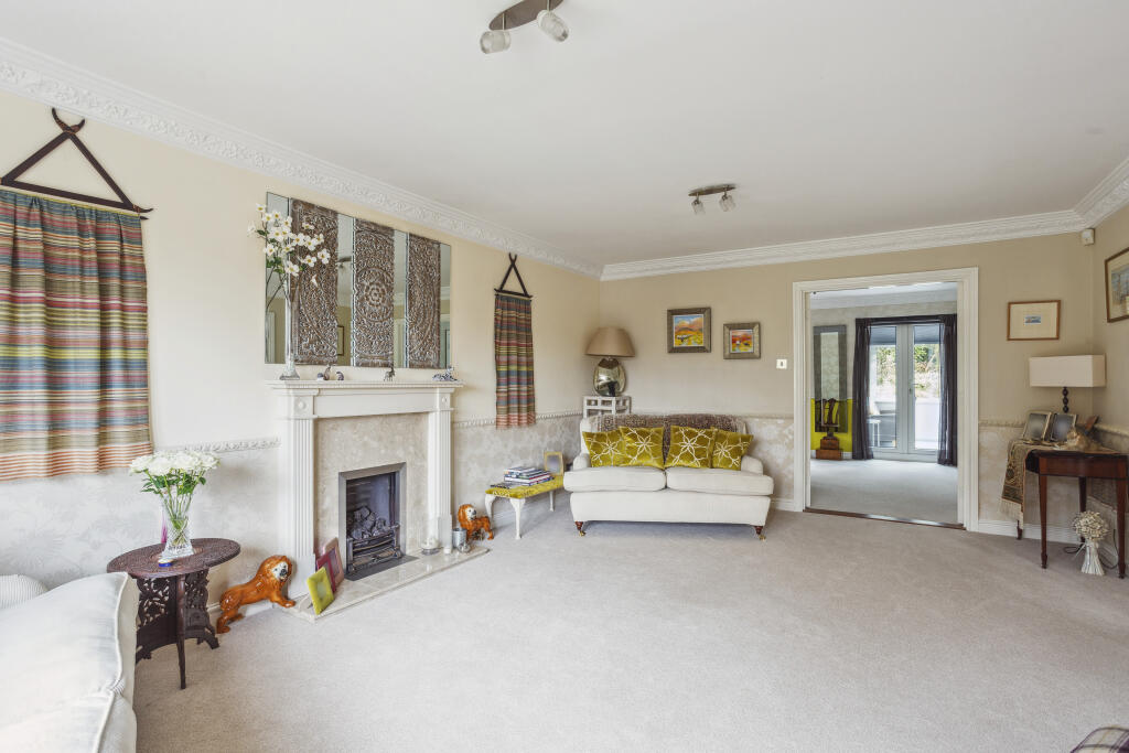 Additional property image - Dene Close, Outwood Lane, Coulsdon, CR5