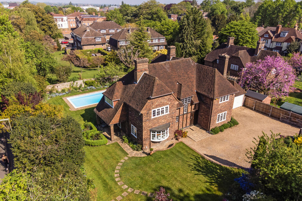 Main image of property: Downs Road, Epsom, KT18