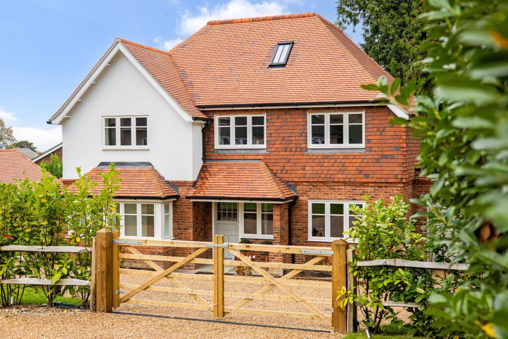 Main image of property: Marbury The Avenue, Tadworth, KT20