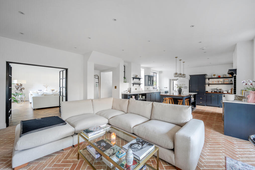 Main image of property: Downs Road, Epsom, KT18