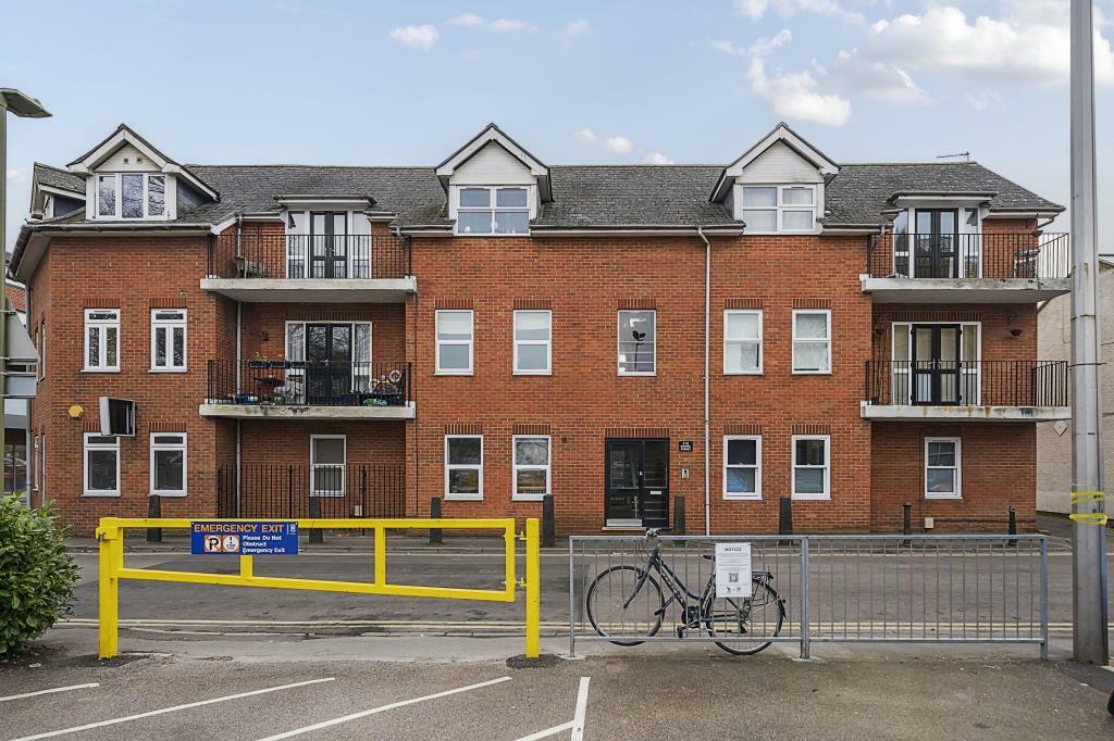 2 bedroom flat for sale in East Oxford, Oxfordshire, OX4