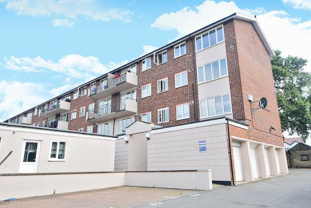 2 bedroom flat for sale in Temple Cowley, Oxfordshire, OX4