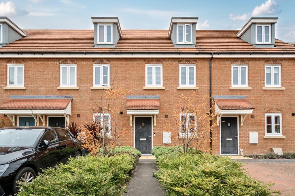 Main image of property: Barn Owl Way, Didcot, OX11