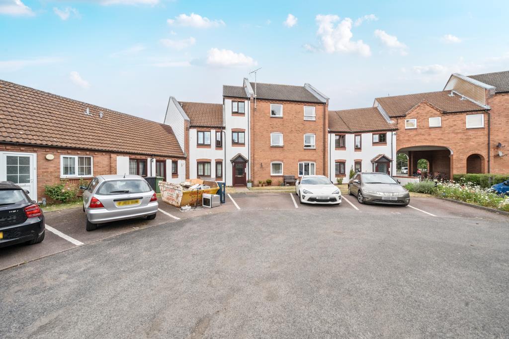 2 bedroom flat