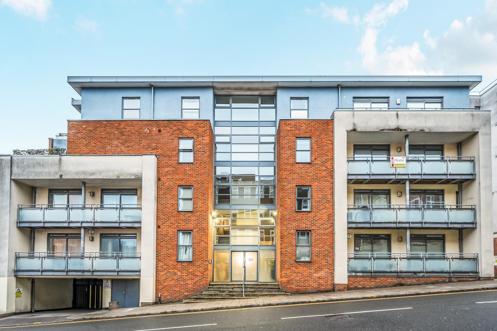 Main image of property: High Wycombe,  Town centre, Buckinghamshire, HP13