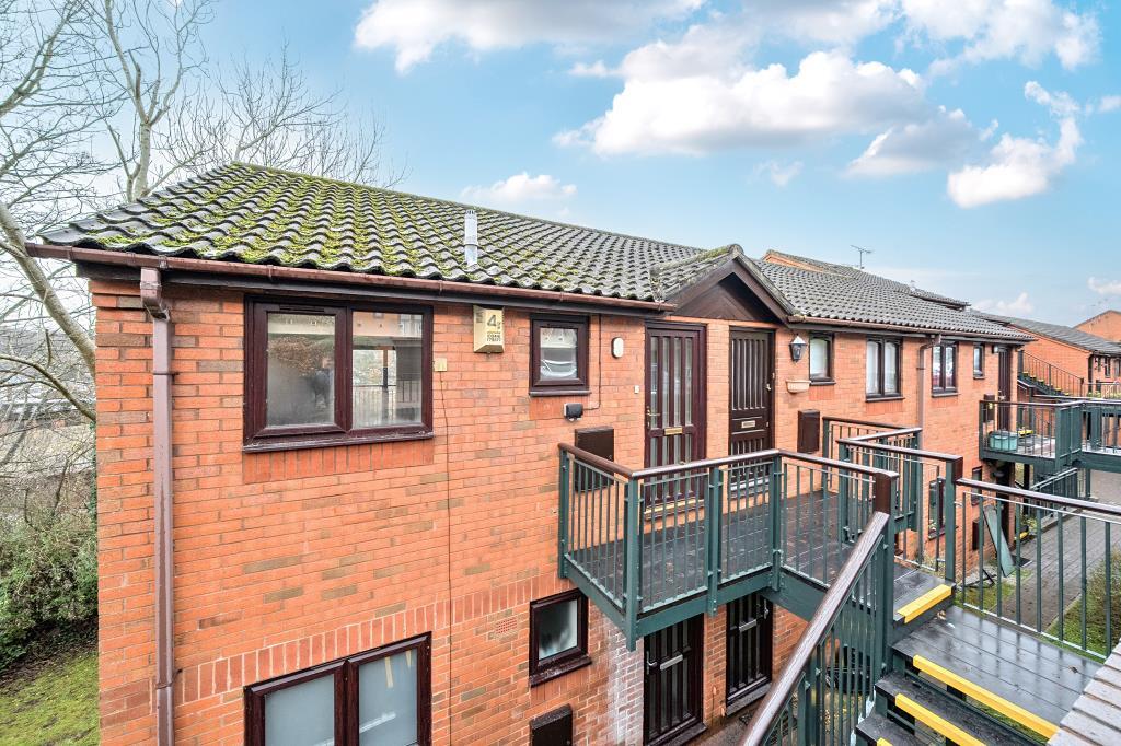 Main image of property: High Wycombe, Buckinghamshire, HP13