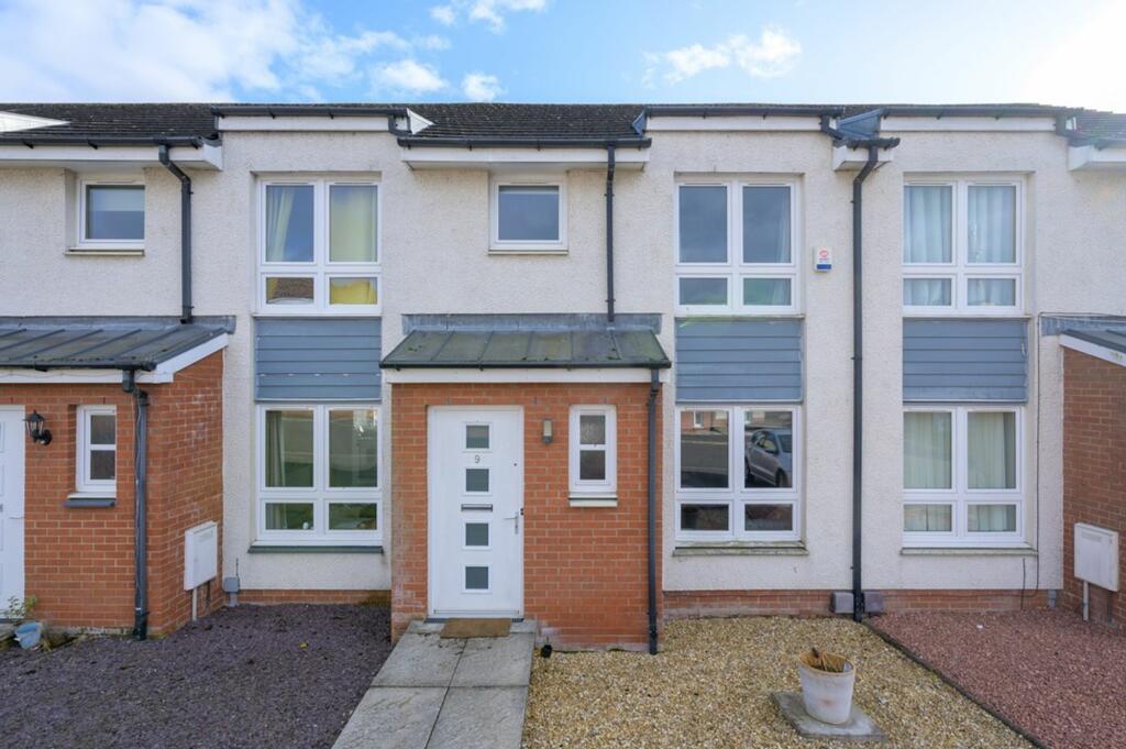 3 bedroom terraced house for sale in Norway Gardens, Dunfermline, KY11